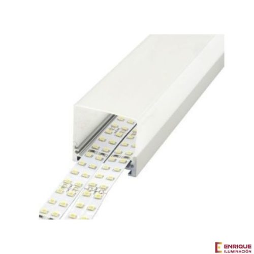 Perfil LED de superficie con opción colgante de 44,8 mm x 42 mm Iludec