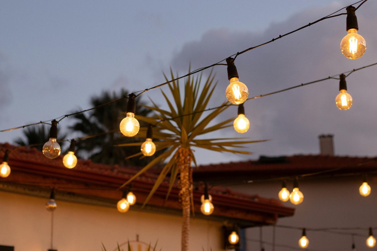 diferencias entre iluminación exterior led, halógena y solar