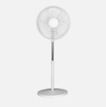 Ventilador De Pie Yamato Blanco 3 velocidades 50w 3 aspas Fijo Y Rotatorio